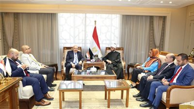 وزير الأوقاف يستقبل أميني 