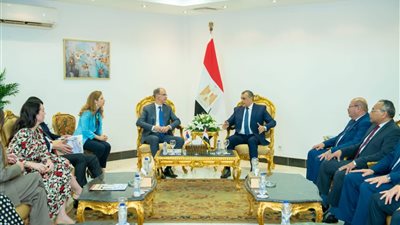 وزير الدولة للإنتاج الحربي يستقبل رئيس وزراء صربيا لبحث آليات تعزيز التعاون المشترك