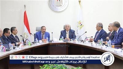 عاشور: يعقد اجتماعًا مع أعضاء اللجنة العليا لاختيار عمداء المعاهد العليا الخاصة
