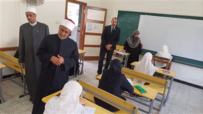 متابعة ميدانية من قطاع المعاهد الأزهرية لامتحان الصرف بالقسم الأدبي دون شكاوى