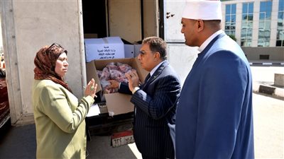 محافظ الدقهلية يشهد استلام دفعة جديدة من لحوم صكوك الأوقاف لتوزيعها علي الأسر الأولي بالرعاية 