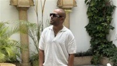 تامر عاشور يروج لـ أحدث حفلاته بـ 