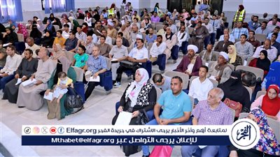 محافظ سوهاج يعقد اللقاء الجماهيري الأسبوعي للاستماع إلى شكاوى وطلبات المواطنين