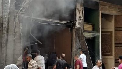 إخماد حريق هائل داخل مطعم للمأكولات بالمحلة دون إصابات