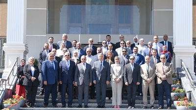 محافظ الإسكندرية يستقبل الإدارة المحلية بمجلس النواب ويناقش الملفات الهامة