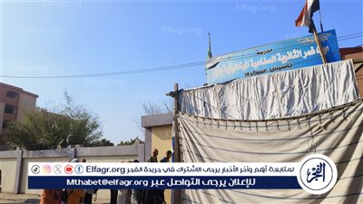 توافد طلاب الثانوية العامة لأداء امتحان الفيزياء والتاريخ داخل 162 لجنه بالدقهلية 