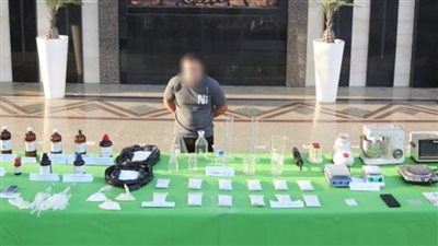 ضبط عنصر جنائى بسوهاج تخصص فى جلب المواد الكميائية 