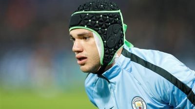 إيدرسون يرد على أنباء رحيله عن سيتي