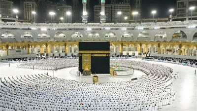 وزير السياحة والآثار يعتمد الضوابط المنظمة لتنفيذ رحلات العمرة لموسم 1447 هـ