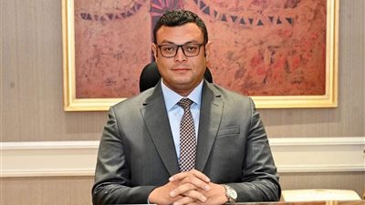 وزير الإسكان يتابع مشروعات مياه الشرب والصرف الصحى بالمبادرة الرئاسية 