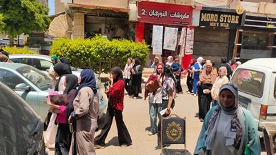 تباين آراء طلاب الثانوية العامة بالقليوبية حول امتحان اللغة الإنجليزية
