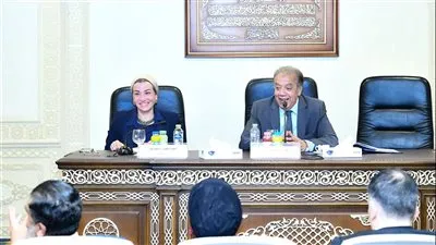 وزيرة البيئة تستعرض أمام لجنة الشئون الأفريقية جهود مصر للتصدي لآثار تغير المناخ