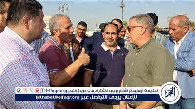 محافظ الإسماعيلية في جولة مفاجئة بسوق السمك المطور