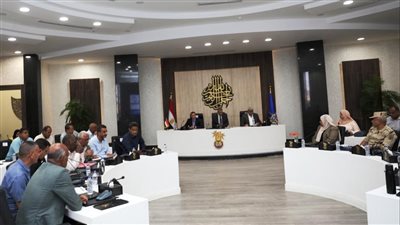 محافظ أسوان يعتمد خطة التعبئة العامة لمواجهة الكوارث والأزمات لعام 2025/2026