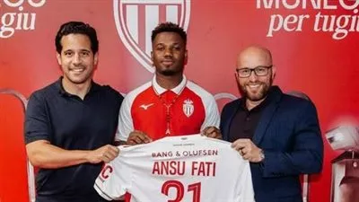 رسميًا.. موناكو يستعير نجم برشلونة 