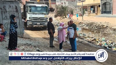 محافظ الدقهلية يتابع حملة رفع المخلفات وتطهير ترعة قرية زيان بمركز بلقاس