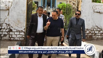 محافظ أسيوط يتفقد سير العمل بالإدارة التعليمية بمنفلوط