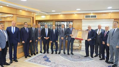 الأمانة العامة لمجلس الدولة تُكرم رئيس المجلس السابق المستشار أحمد عبود