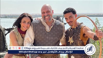 عيلتي الغشيمة..وليد فواز يشارك الجمهور صور من كواليس مملكة الحرير