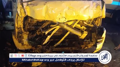 إصابة 19 شخصًا إثر تصادم ميكروباصين بـ 