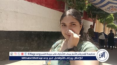 صعب وميتحلش... خروج طالبات الثانوية العامة مصدومين بصعوبة امتحان الكيمياء بالإسكندرية 