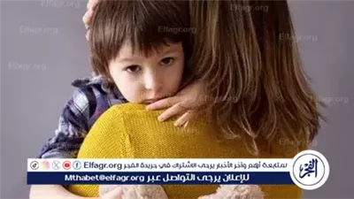 في اليوم العالمي للتقبيل.. تعرفي على الفوائد الصحية والنفسية لتقبيل واحتضان طفلك