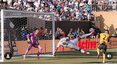 بالخطأ.. مبابي يستخدم 