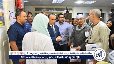 محافظ أسيوط يتفقد سير العمل بعيادة التأمين الصحي بمجمع المصالح الحكومية 