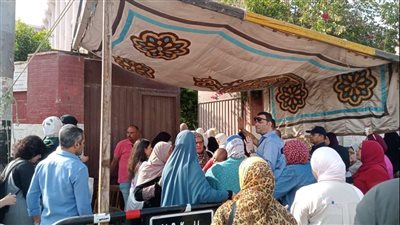 تباين آراء الطلاب حول امتحان الاحياء في امتحانات الثانويه العامه بالأقصر