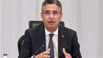 وزير التموين يجري تنقلات في الوظائف القيادية بالوزارة لتحقيق الكفاءة.. تفاصيل