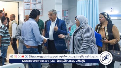 محافظ الإسكندرية يزور مصابي حادث انهيار عقار العطارين بمستشفى جمال حمادة ويوجه بسرعة صرف التعويضات
