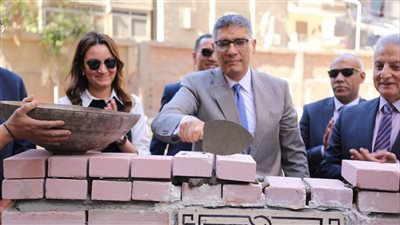 محافظ الجيزة يضع حجر أساس إنشاء مكتبة مصر العامة بشارع خاتم المرسلين بالعمرانية