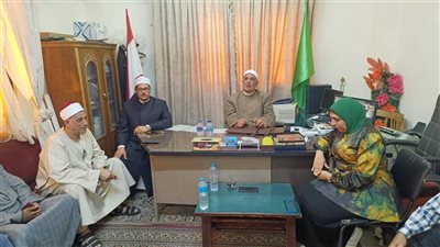 مدير مديرية أوقاف الفيوم يجتمع بمسئولي التحول الرقمي بديوان عام المديرية