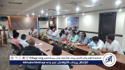 رئيس مدينة مرسى مطروح: يوجه رؤساء القري بالتفاعل مع قضايا المواطنين لحل مشاكلها