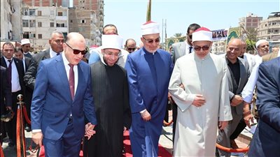 وزير الأوقاف وكبار المسؤولين يفتتحوا المرحلة الأولى لساحة المسجد الإبراهيمي 