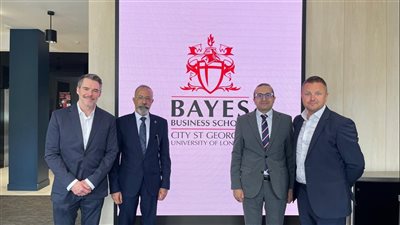 معهد الخدمات المالية يوقع مذكرة تفاهم مع كلية Bayes للأعمال بلندن لتأهيل كوادر قطاع التأمين