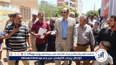 محافظ سوهاج: يتفقد مستوى الخدمات المقدمة للمواطنين والوضع العام بقرية 