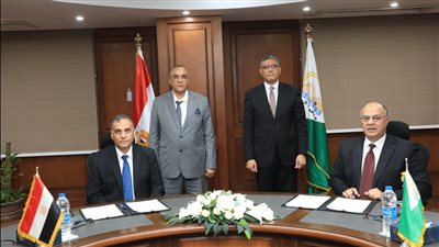 بروتوكول تعاون محافظة الجيزة والشركة المصرية لتوفير منافذ بيع لمبات الليد لإتاحة المنتجات بأسعار مناسبة 