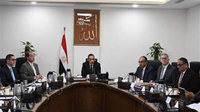 رئيس الوزراء يُتابع موقف تنفيذ برنامج الطروحات الحكومية