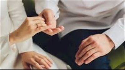 هل تُرد الهدايا والشبكة للعريس لو فسخ الخطوبة؟.. داعية توضح
