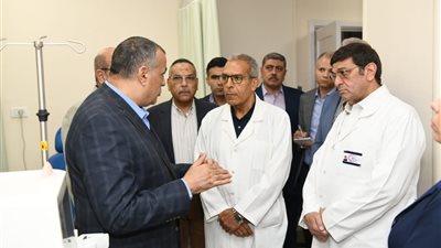 وزير الدولة للإنتاج الحربي يتفقد المركز الطبي التخصصي التابع للوزارة