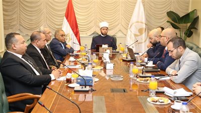 وزير الأوقاف يبحث مع رئيس 