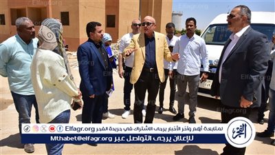 شاهد.. محافظ الأقصر يتفقد مشروعات الطرق والإسكان بالطود تمهيدًا لاستكمال أعمال التطوير