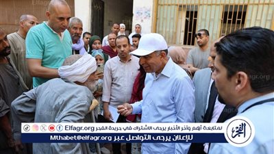 محافظ المنيا يوجه بتوفير كرسي متحرك لمريض خلال جولته بمستشفى الفكرية المركزي بأبوقرقاص
