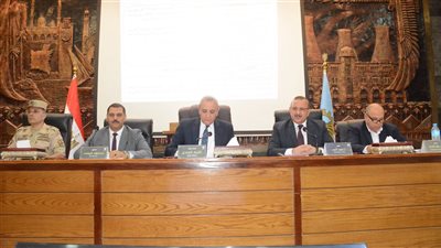 محافظ الغربية يترأس اجتماع المجلس التنفيذي ويُقر قرارات جديدة لخدمة المواطنين
