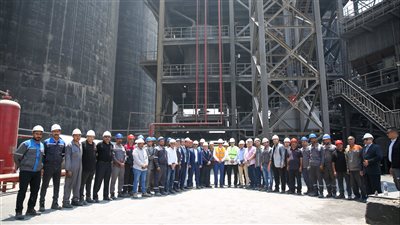 وزير قطاع الأعمال العام يتفقد أعمال إعادة إحياء وتشغيل مصنع بلوكات الأنود بالعين السخنة