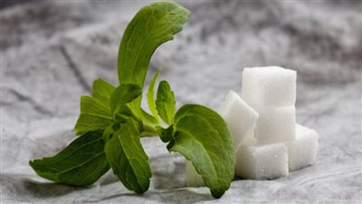 مفاجأة..مُحلّيًا طبيعيًا بديلًا للسكر يُقاوم السرطان 