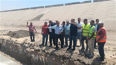 نائب محافظ الجيزة يتفقد مشروع الصرف الصحي بقريتي العزيزية وأبو صير بالبدرشين