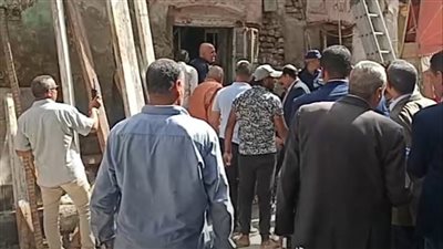 انهيار جزئي لعقار مكون من 3 طوابق في طنطا.. والحماية المدنية تتدخل لإنقاذ السكان