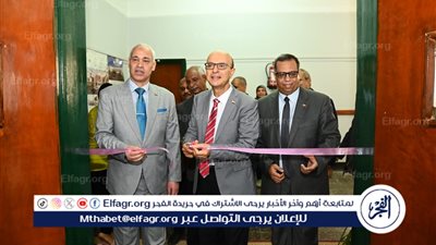 رئيس جامعة أسيوط يفتتح معرض مشروعات التخرج لطلاب كلية الهندسة 